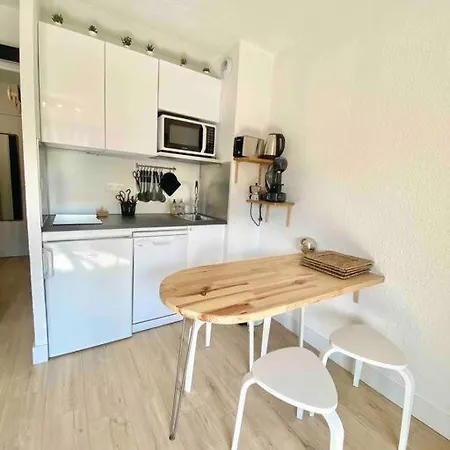 Cocoon Appart Moderne 4pax Bord De Fréjus