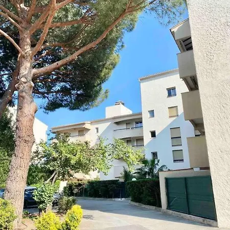 Cocoon Appart Moderne 4pax Bord De Fréjus
