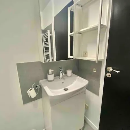Cocoon Appart Moderne 4pax Bord De Appartamento